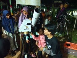 Kenalkan Fenomena Langit, UGM dan Itera Ajak Puluhan Anak-Anak Pesawaran Berwisata Astronomi