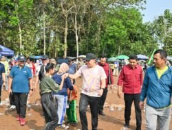 Peringati KSMS Ke 16 ,Dendi Bersama Ribuan Masyarakat Tegineneng Gelar Jalan Sehat