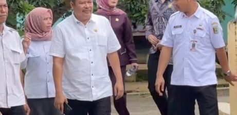 Dua Murid Dihentikan MBG Usai Orang Tua Kritik di Medsos,DPRD Pesawaran Minta Dapur SPPG Trimulyo Ditutup