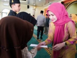 Pengajian Akbar Al-Hidayah Pesawaran Berbagi Bersama Anak Yatim dan Dhuafa di Bulan Suci